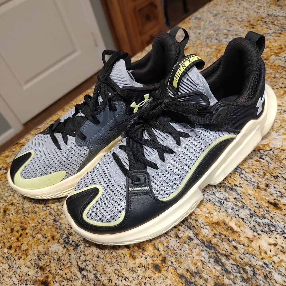 Under Armour Flow FUTR X 3 Athletic Basketball Shoes 3026630-003 Sz M8.5/W10